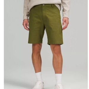 Lululemon Commission Classic-Fit Short 10" *Oxford Juniper Green 5 Pocket